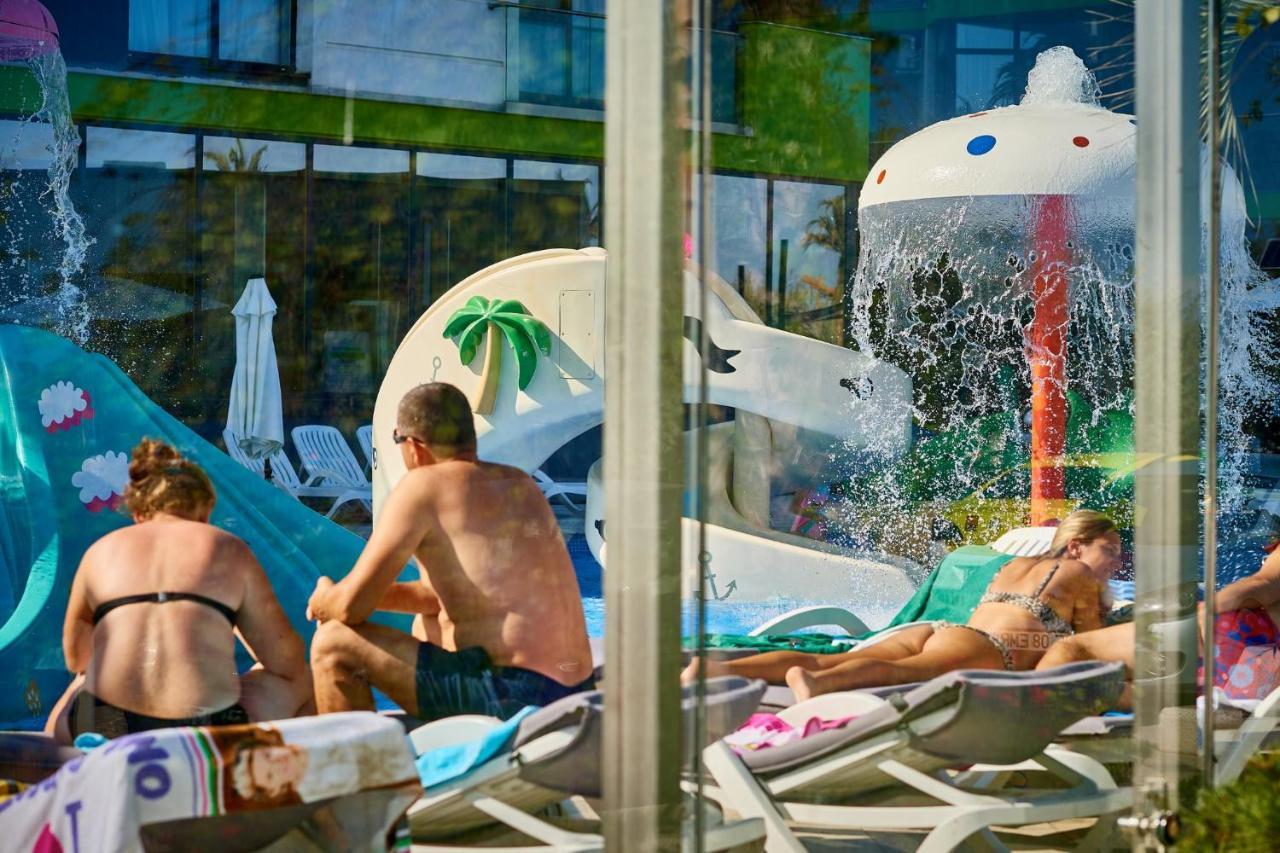 Sunrise Aparthotel Pool & Spa Mamaia Nord 那沃达利 外观 照片